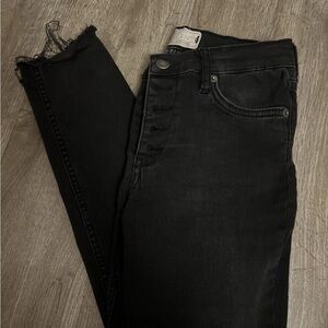Free People Women’s Black High Rise Button Fly Skinny Jeans Size W27R